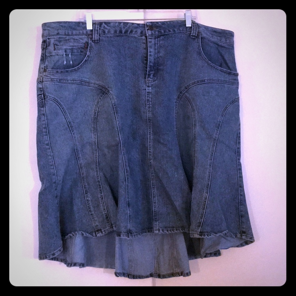 26W Plus Size Denim Skirt